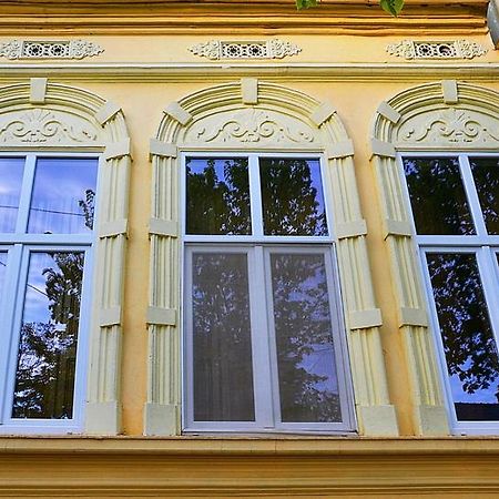 Villa Via Becej Ngoại thất bức ảnh