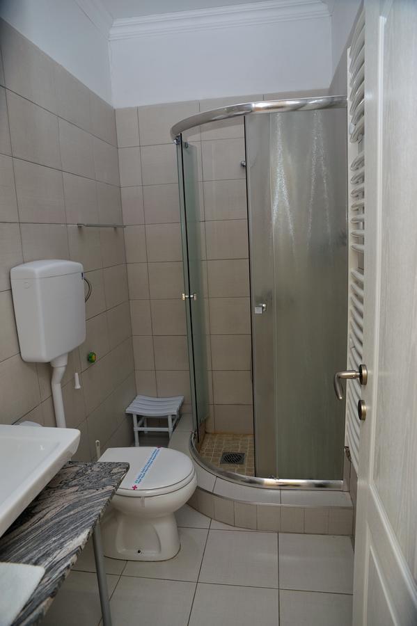 Villa Via Becej Ngoại thất bức ảnh